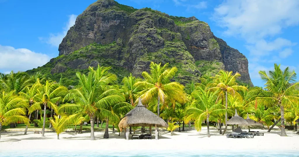 french tourist in Mauritius - Location de voiture ile maurice